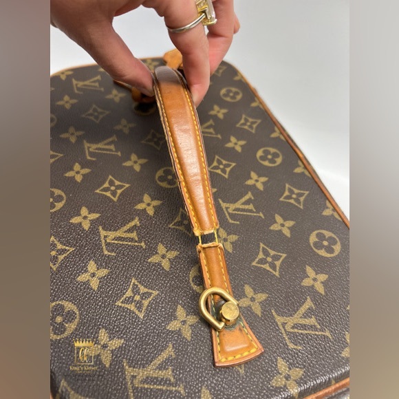 Louis Vuitton Monogram Vanity - Picture 5 of 14